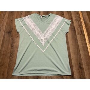 7th Roy Shirt, Women's Size Small, Green, White Lace, Short Sleeve, V-neck
